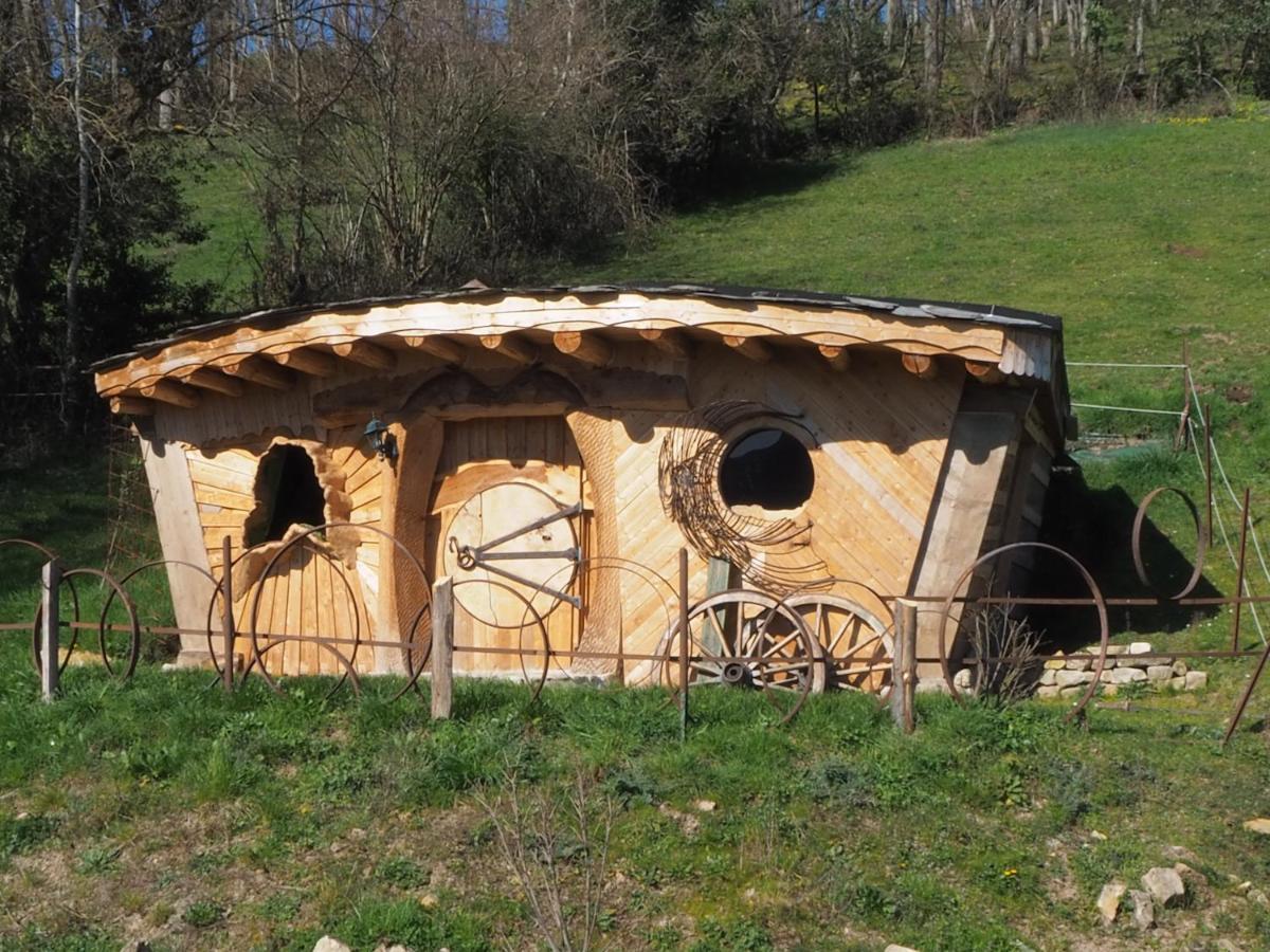 Village.Insolite Montagny-sur-Grosne Zewnętrze zdjęcie