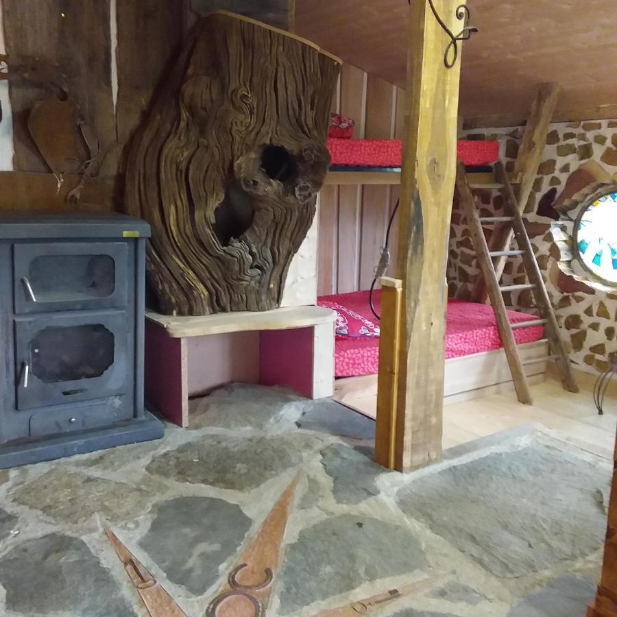 Village.Insolite Montagny-sur-Grosne Zewnętrze zdjęcie